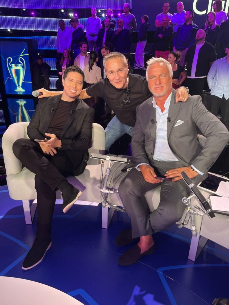 Chauffeur de Salle Canal Champions Club
